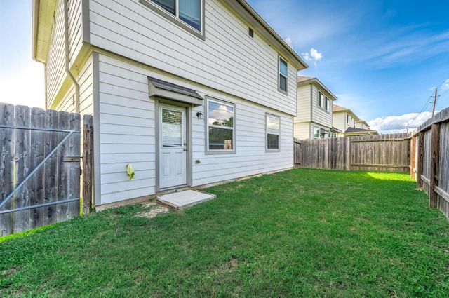 5130 Wolgan Lake Court, Houston, TX 77084