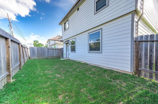 5130 Wolgan Lake Court, Houston, TX 77084