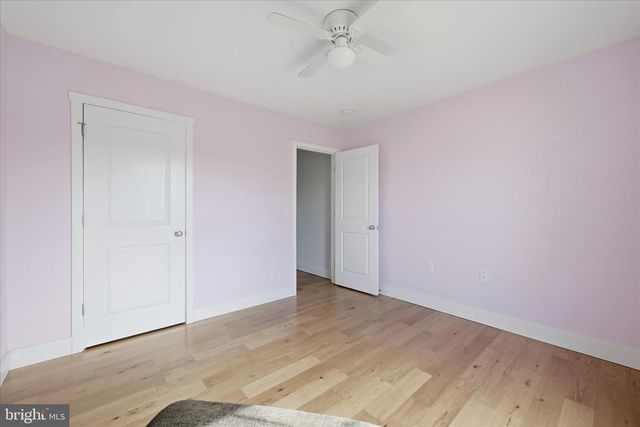 5 PEKING LN, Martinsburg, WV 25403