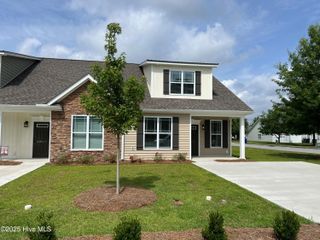 1901 Fox Creek Way 2, Greenville, NC 27858