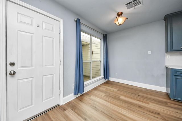 1010 Garden Walk Drive, La Porte, TX 77571