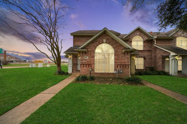 1010 Garden Walk Drive, La Porte, TX 77571