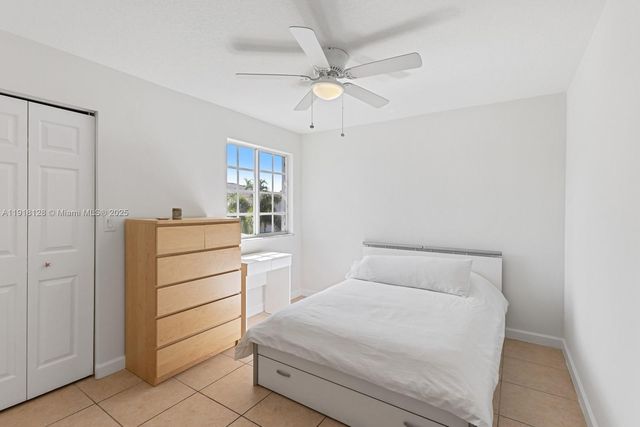 11505 NW 71st St, Doral, FL 33178