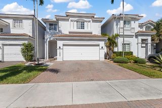 11505 NW 71st St, Doral, FL 33178