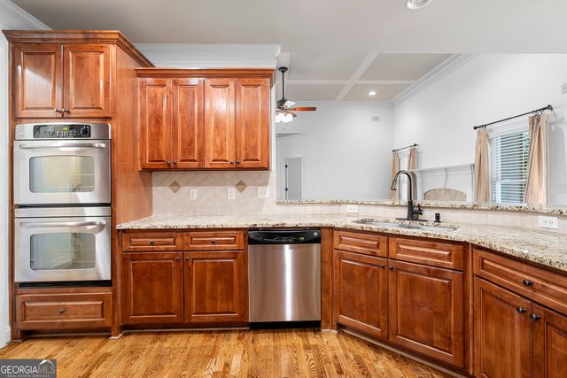 210 Misty Grove Drive, Loganville, GA 30052