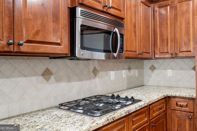 210 Misty Grove Drive, Loganville, GA 30052