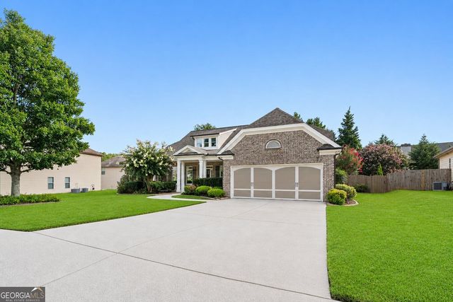 210 Misty Grove Drive, Loganville, GA 30052
