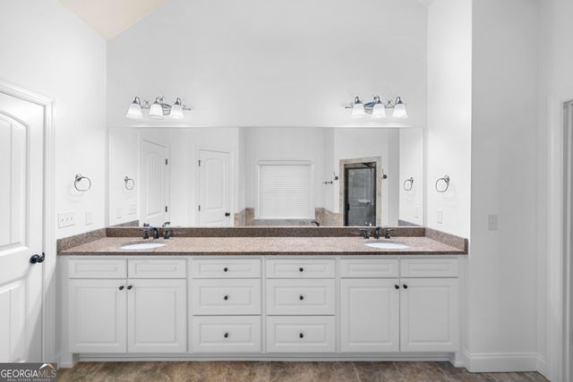 210 Misty Grove Drive, Loganville, GA 30052