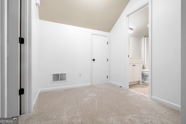 210 Misty Grove Drive, Loganville, GA 30052