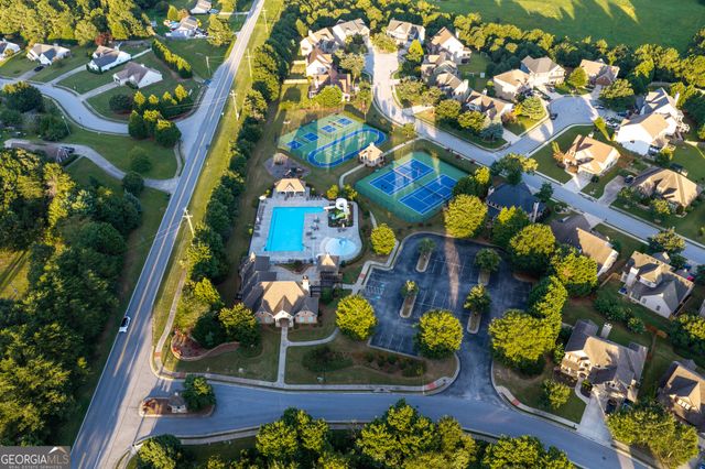 210 Misty Grove Drive, Loganville, GA 30052