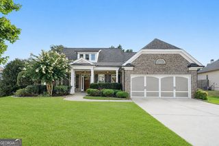 210 Misty Grove Drive, Loganville, GA 30052
