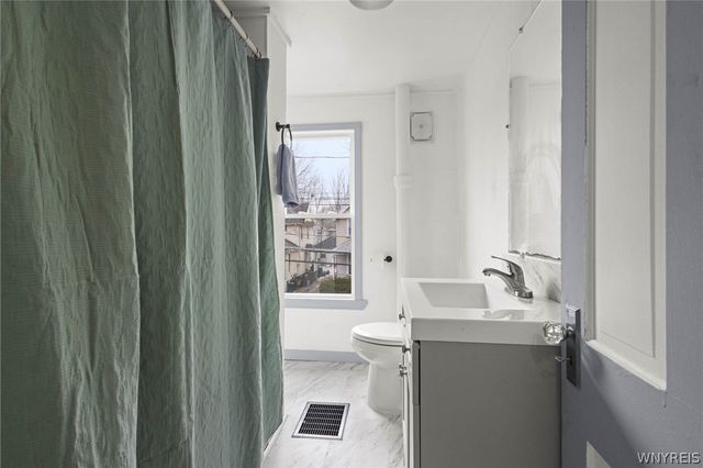 42 Porter Avenue, Batavia City, NY 14020