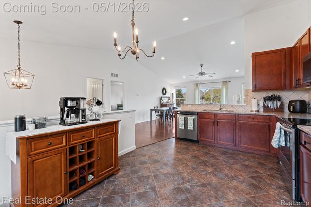 3513 Amber Oaks Drive, Howell Township, MI 48855