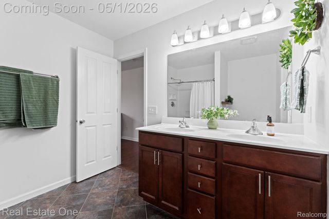 3513 Amber Oaks Drive, Howell Township, MI 48855