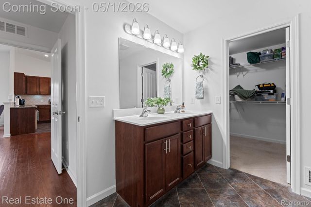 3513 Amber Oaks Drive, Howell Township, MI 48855