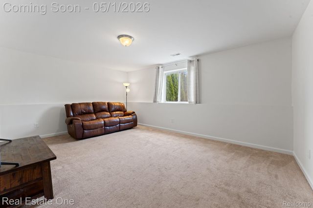 3513 Amber Oaks Drive, Howell Township, MI 48855