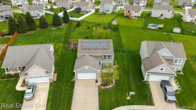 3513 Amber Oaks Drive, Howell Township, MI 48855