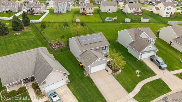 3513 Amber Oaks Drive, Howell Township, MI 48855