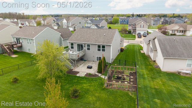 3513 Amber Oaks Drive, Howell Township, MI 48855