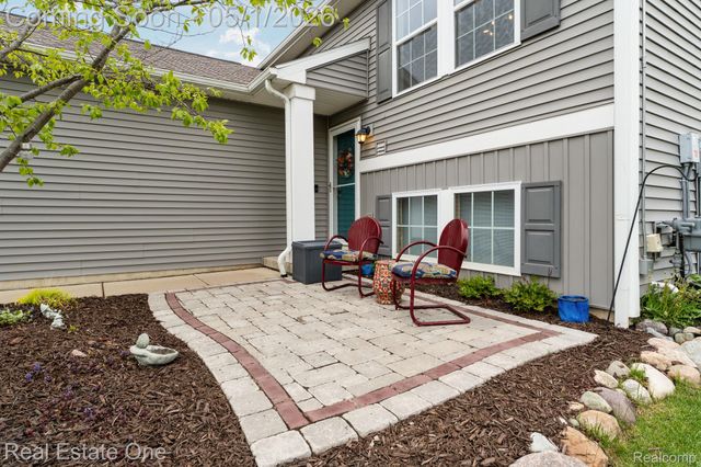 3513 Amber Oaks Drive, Howell Township, MI 48855