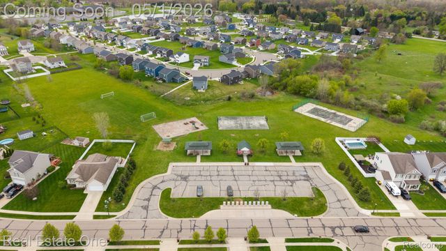 3513 Amber Oaks Drive, Howell Township, MI 48855
