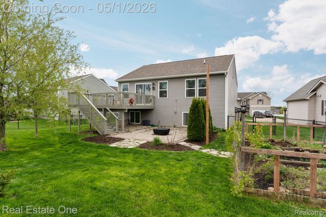 3513 Amber Oaks Drive, Howell Township, MI 48855