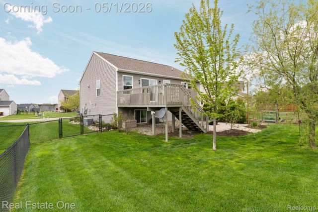 3513 Amber Oaks Drive, Howell Township, MI 48855