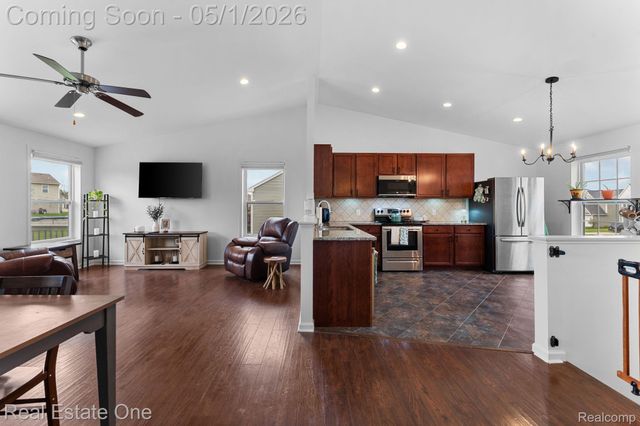3513 Amber Oaks Drive, Howell Township, MI 48855