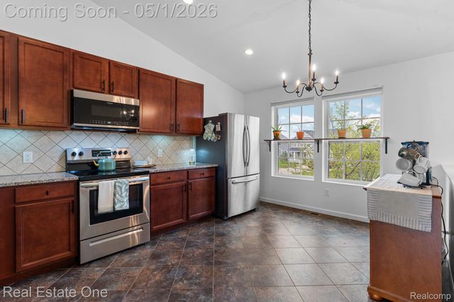 3513 Amber Oaks Drive, Howell Township, MI 48855
