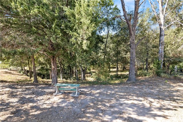 1976 Mustang Loop, Madisonville, TX 77864