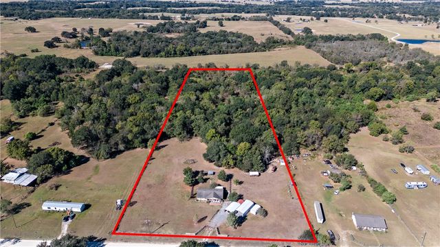 1976 Mustang Loop, Madisonville, TX 77864