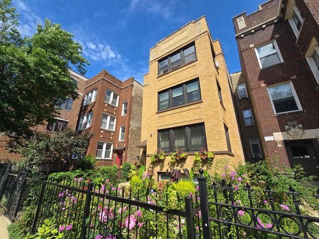 4741 N Washtenaw Avenue 3, Chicago, IL 60625