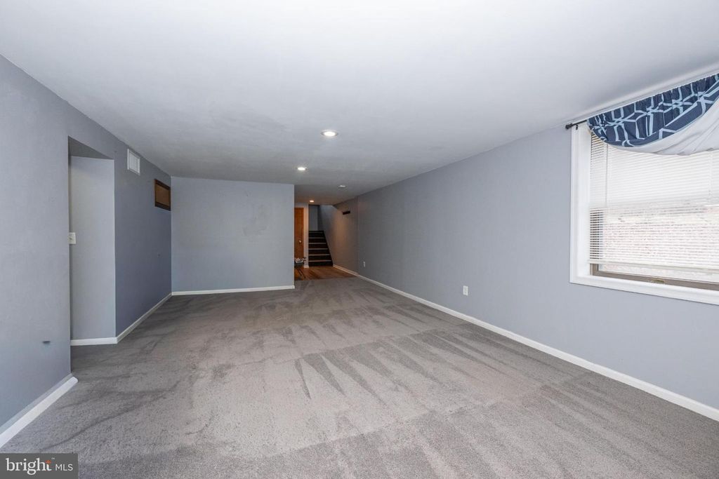 Image 17 of property listing at 29 MAIN ST, Hackettstown, NJ 07840