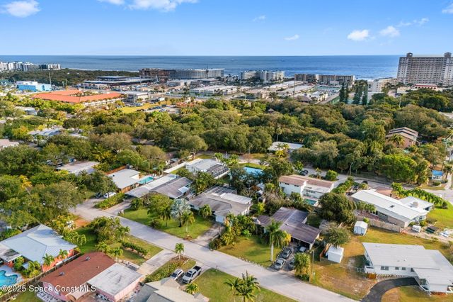 926 Santa Cruz Road, Cocoa Beach, FL 32931