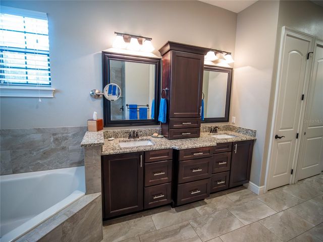 1010 MARION OAKS COURT, Altamonte Springs, FL 32701