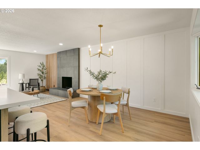 17349 BANYAN Ln, Lake Oswego, OR 97034