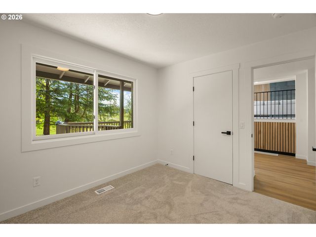 17349 BANYAN Ln, Lake Oswego, OR 97034