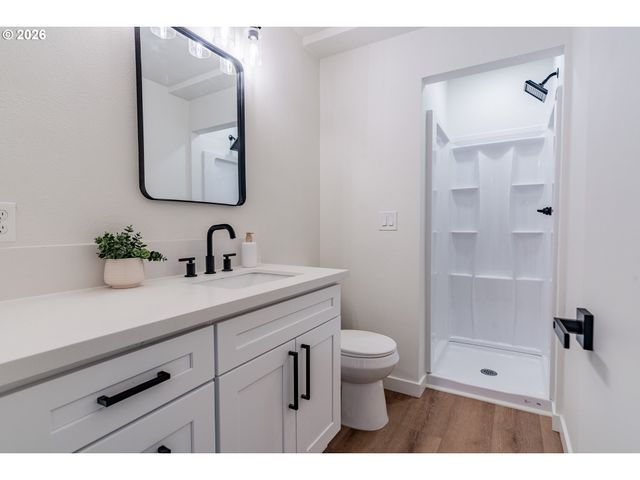 17349 BANYAN Ln, Lake Oswego, OR 97034