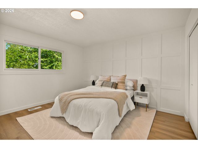 17349 BANYAN Ln, Lake Oswego, OR 97034