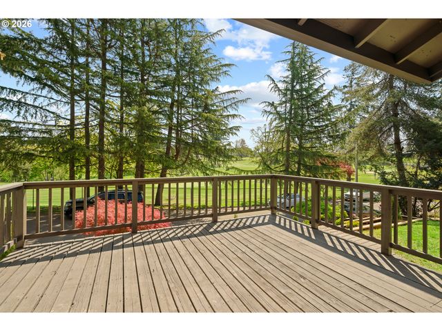 17349 BANYAN Ln, Lake Oswego, OR 97034