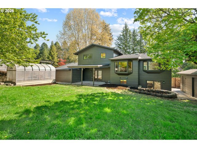 17349 BANYAN Ln, Lake Oswego, OR 97034