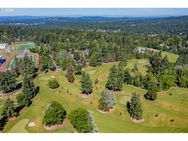 17349 BANYAN Ln, Lake Oswego, OR 97034