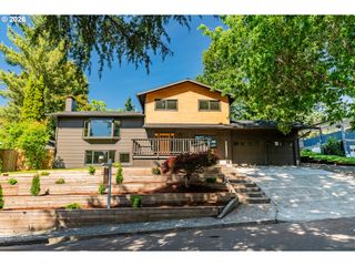 17349 BANYAN Ln, Lake Oswego, OR 97034