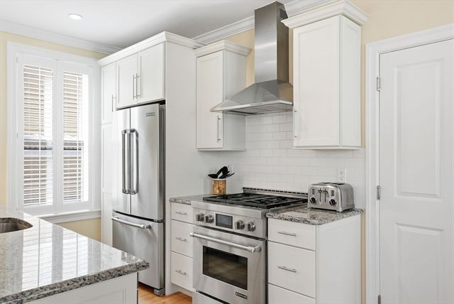 22 Grampian Way, Boston, MA 02125