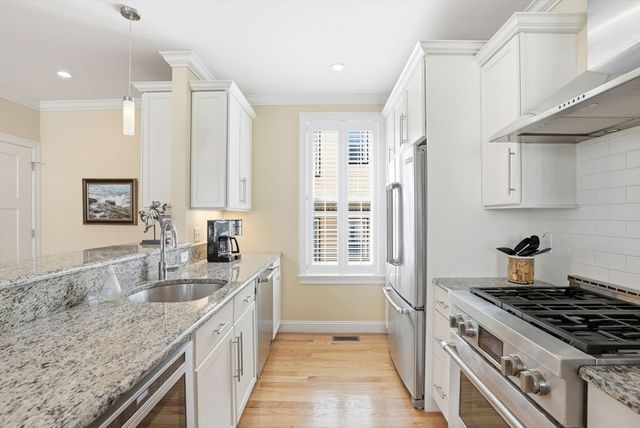 22 Grampian Way, Boston, MA 02125