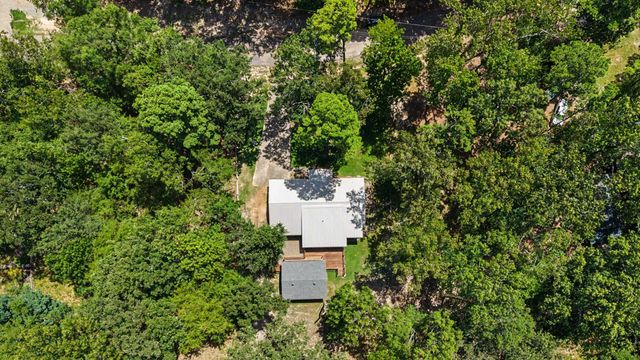 38 Twisted Trail, Mount Vernon, TX 75457