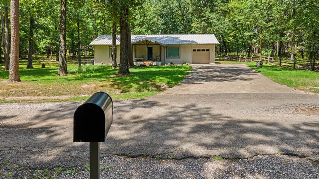 38 Twisted Trail, Mount Vernon, TX 75457