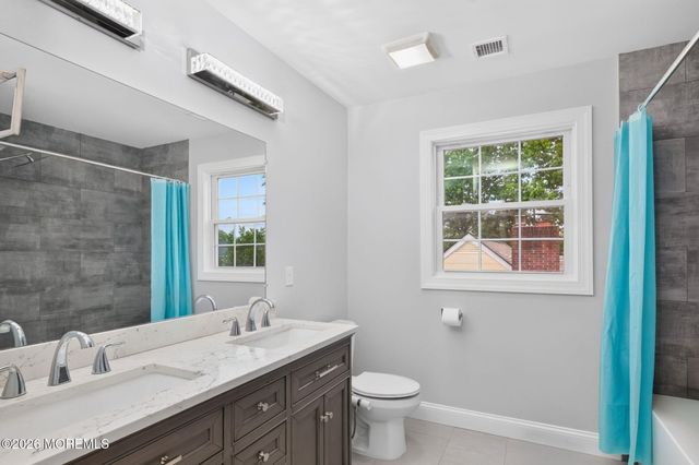 310 Campbell Street, Woodbridge, NJ 07095