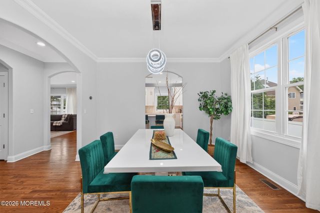 310 Campbell Street, Woodbridge, NJ 07095