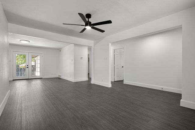 1217 Mayfield Avenue, Garland, TX 75041